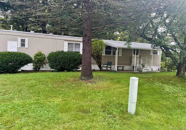Photo 14 of Manufactured home for sale at 6 Oahu Ln, Plattekill, NY 12561 | MLS# 1048152 | Listing updated on 2026-09-24