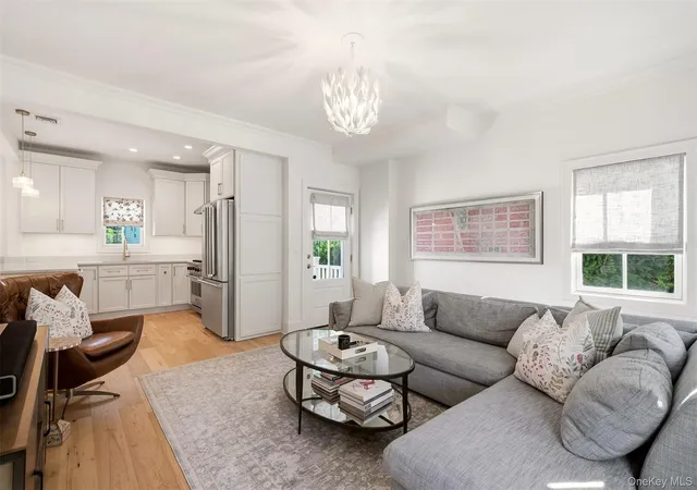 Photo 3 of Single family home for sale at 61 Anstice St, Oyster Bay, NY 11771 | MLS# 1048168 | Listing updated on 2026-09-22