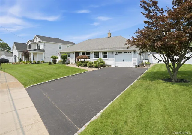 Photo 2 of Sale Pending at 45 Polo Rd, Oyster Bay, NY 11758 | MLS# 1048170 | Listing updated on 2026-09-19