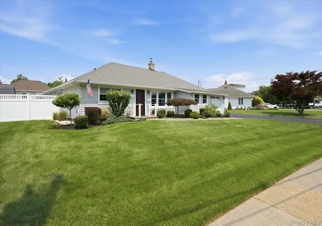 Photo 3 of Sale Pending at 45 Polo Rd, Oyster Bay, NY 11758 | MLS# 1048170 | Listing updated on 2026-09-19