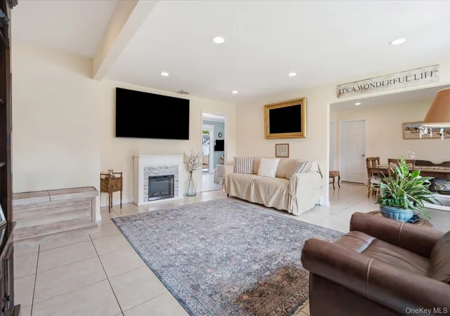 Photo 4 of Sale Pending at 45 Polo Rd, Oyster Bay, NY 11758 | MLS# 1048170 | Listing updated on 2026-09-19