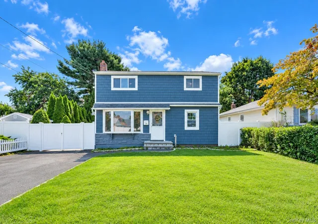 Photo 1 of Sale Pending at 26 Michel Ave, Oyster Bay, NY 11735 | MLS# 1048199 | Listing updated on 2026-10-07