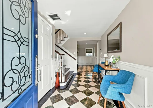 Photo 3 of Single family home for sale at 2 Peppermill Rd, North Hempstead, NY 11576 | MLS# 1048209 | Listing updated on 2026-09-17