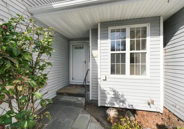 Photo 2 of Single family home for sale at 14 Glen Eagles Dr, Poughkeepsie, NY 12603 | MLS# 1048218 | Listing updated on 2026-09-18