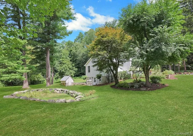 Photo 3 of Single family home for sale at 8 Rosehill Dr, North Castle, NY 10504 | MLS# 1048226 | Listing updated on 2026-09-27