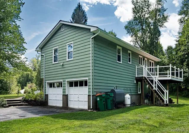 Photo 3 of Single family home for sale at 8 W Caroline Dr, Wappinger, NY 12590 | MLS# 1048227 | Listing updated on 2026-10-04