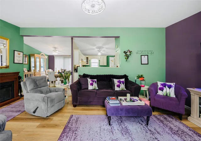 Photo 4 of Single family home for sale at 187 N 28th Street, Babylon, NY 11798 | MLS# 1048261 | Listing updated on 2026-09-14