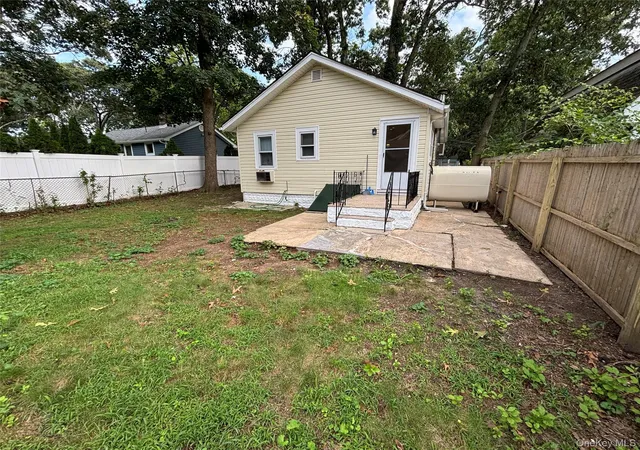 Photo 2 of Single family home for sale at 103 Maple St S, Brookhaven, NY 11755 | MLS# 1048265 | Listing updated on 2026-10-01