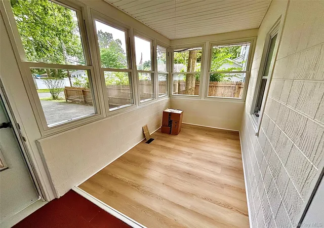 Photo 4 of Single family home for sale at 103 Maple St S, Brookhaven, NY 11755 | MLS# 1048265 | Listing updated on 2026-10-01
