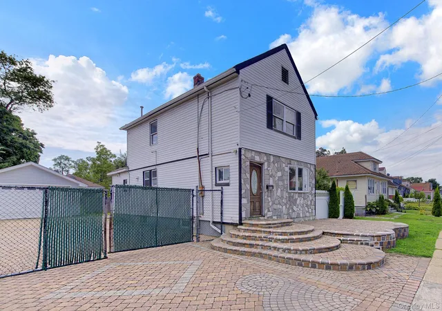 Photo 3 of Sale Pending at 104 E Pennywood Ave, Hempstead, NY 11575 | MLS# 1048281 | Listing updated on 2026-10-08