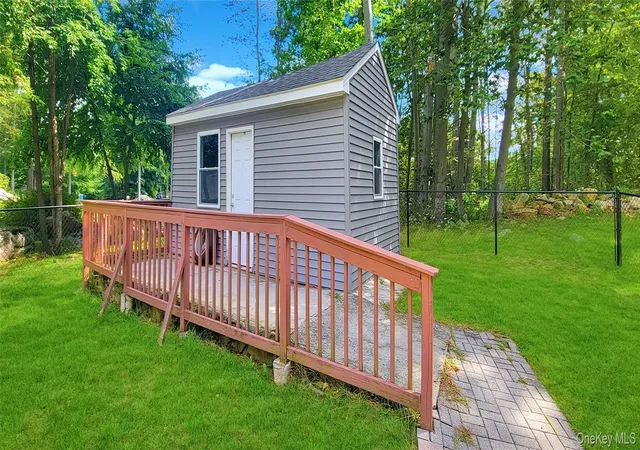 Photo 11 of Single family home for sale at 3 Preston Pl, Patterson, NY 12563 | MLS# 1048316 | Listing updated on 2026-10-10