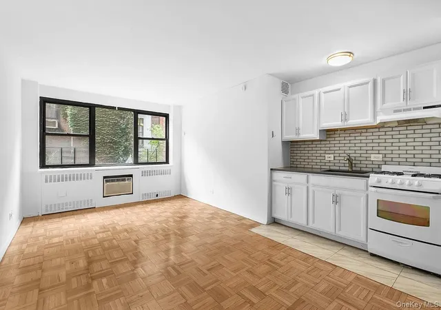 Photo 2 of Condo for sale at 110 E 36th Street #1E, New York, NY 10016 | MLS# 1048322 | Listing updated on 2026-09-23