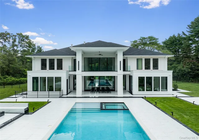 Single family home for sale at 160 Hegemans Ln, Oyster Bay, NY 11545 | MLS# 1048329