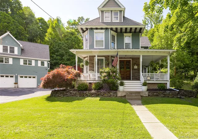 Photo 1 of Single family home for sale at 125 Vineyard Ave, Lloyd, NY 12528 | MLS# 1048382 | Listing updated on 2026-10-21