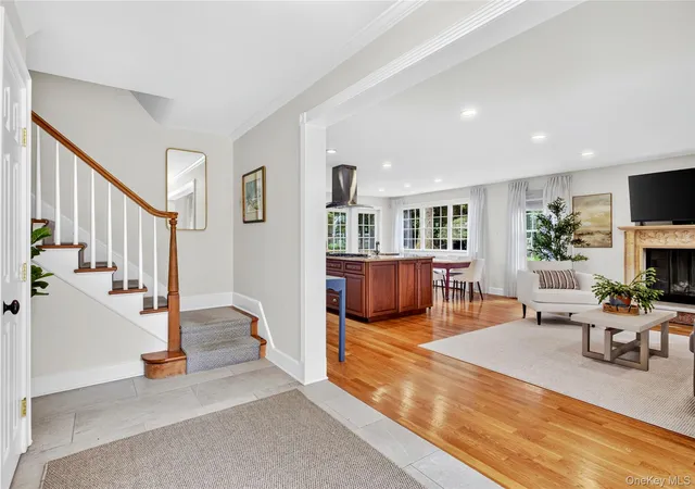 Photo 3 of Sale Pending at 88 Knollwood Ave, Huntington, NY 11743 | MLS# 1048424 | Listing updated on 2026-10-02