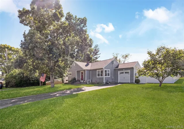 Photo 1 of Sale Pending at 460 Amsterdam Ave, Brookhaven, NY 11772 | MLS# 1048425 | Listing updated on 2026-10-07