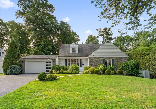 Photo 1 of Sale Pending at 11 Winchcombe Way, New Rochelle, NY 10583 | MLS# 1048444 | Listing updated on 2026-10-01