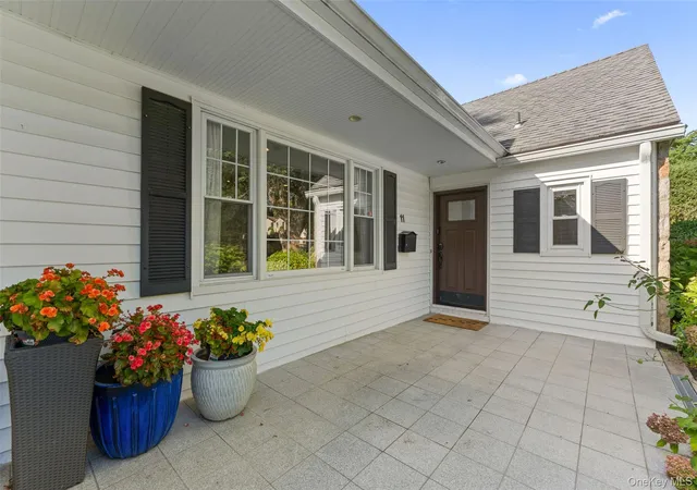Photo 3 of Sale Pending at 11 Winchcombe Way, New Rochelle, NY 10583 | MLS# 1048444 | Listing updated on 2026-10-01
