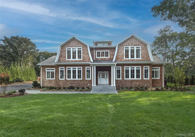 Single family home for sale at 13 Cedarfield Ln, Southampton, NY 11977 | MLS# 1048453