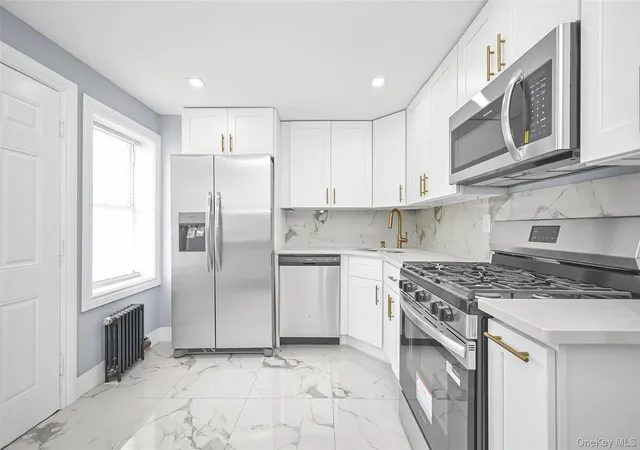 Photo 3 of Single family home for sale at 118-33 152nd Street, New York, NY 11434 | MLS# 1048463 | Listing updated on 2026-10-01