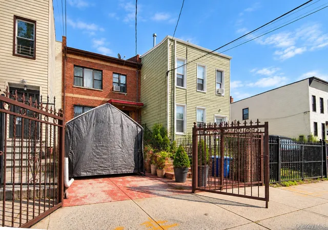 Photo 3 of Multi family home for sale at 121 Montauk Ave, New York, NY 11208 | MLS# 1048467 | Listing updated on 2026-10-09