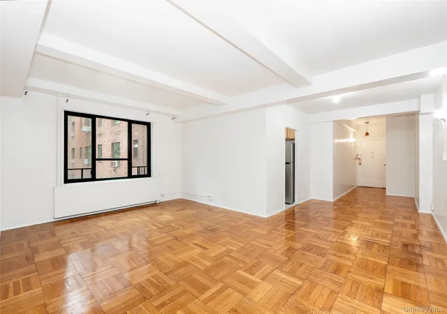 Photo 1 of Condo for sale at 2150 E Tremont Ave #4C, New York, NY 10462 | MLS# 1048483 | Listing updated on 2026-10-01