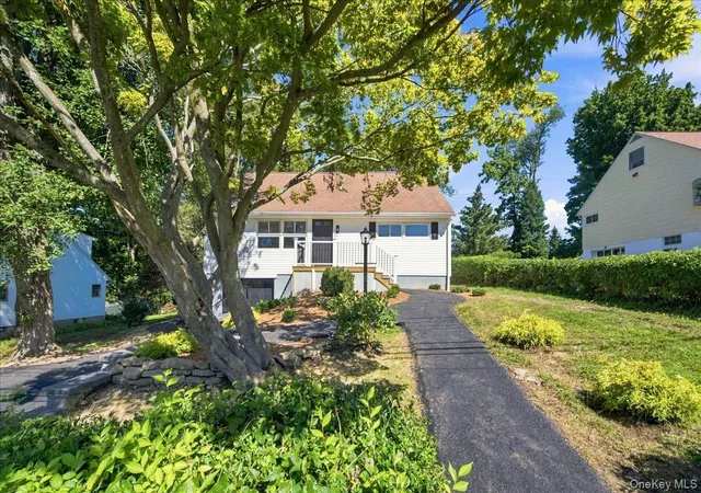 Photo 2 of Sale Pending at 724 Locksley Rd, Yorktown, NY 10598 | MLS# 1048488 | Listing updated on 2026-10-03