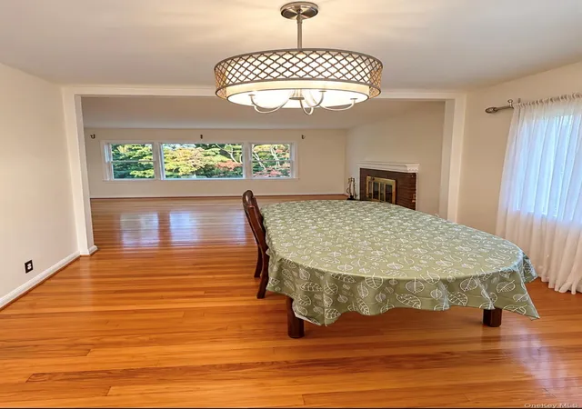 Photo 3 of Single family home for sale at 138 Edgecliff Ter, Yonkers, NY 10705 | MLS# 1048534 | Listing updated on 2026-10-13