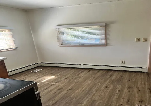 Photo 19 of Single family home for sale at 27 E Dorsey Ln, Hyde Park, NY 12601 | MLS# 1048545 | Listing updated on 2026-09-14