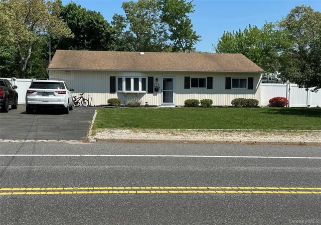 Single family home for sale at 161 Hawkins Rd, Brookhaven, NY 11720 | MLS# 1048564