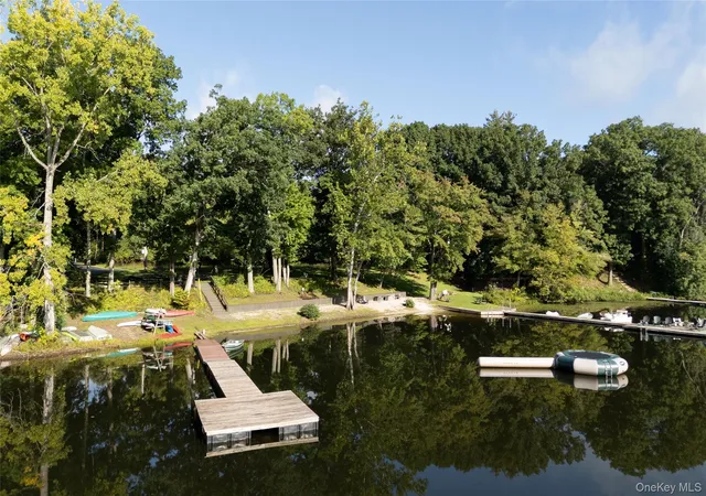 Photo 3 of Sale Pending at 303 Sepasco Lake Dr, Rhinebeck, NY 12572 | MLS# 1048580 | Listing updated on 2026-10-04