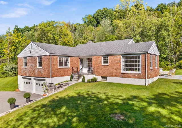 Photo 3 of Sale Pending at 14 Lake Rd, Somers, NY 10536 | MLS# 1048581 | Listing updated on 2026-10-06