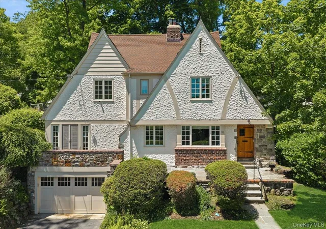 Photo 3 of Sale Pending at 311 Lyncroft Rd, New Rochelle, NY 10804 | MLS# 1048619 | Listing updated on 2026-09-19