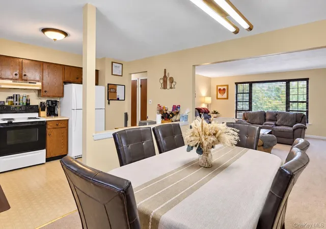 Photo 2 of Single family home for sale at 1045 Park Ave, Huntington, NY 11743 | MLS# 1048632 | Listing updated on 2026-09-23