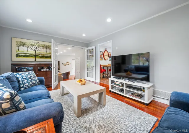 Photo 3 of Single family home for sale at 15 Garlen Rd, Bedford, NY 10536 | MLS# 1048635 | Listing updated on 2026-10-04