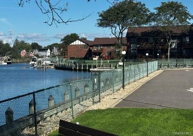 Photo 3 of Condo for sale at 331 Mariners Way, Babylon, NY 11726 | MLS# 1048637 | Listing updated on 2026-09-23