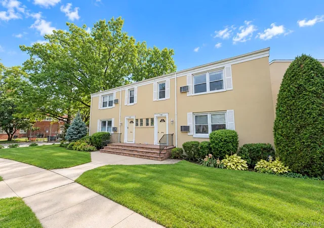 Photo 3 of Condo for sale at 71 68 252nd Street #2B, New York, NY 11426 | MLS# 1048641 | Listing updated on 2026-10-01