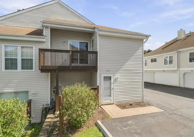 Listing Photo 5 - Condo for sale in building located at 1212 Whispering Hls, Chester, NY 10918