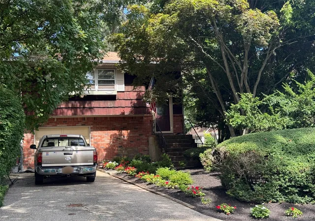 Photo 1 of Single family home for sale at 115 Green Ave, Brookhaven, NY 11772 | MLS# 1048664 | Listing updated on 2026-09-22