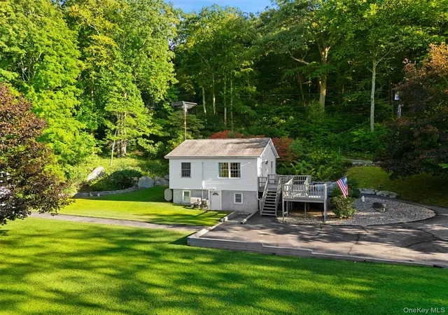 Single family home for sale at 72 N Knapp Ct, Kent, NY 12533 | MLS# 1048672