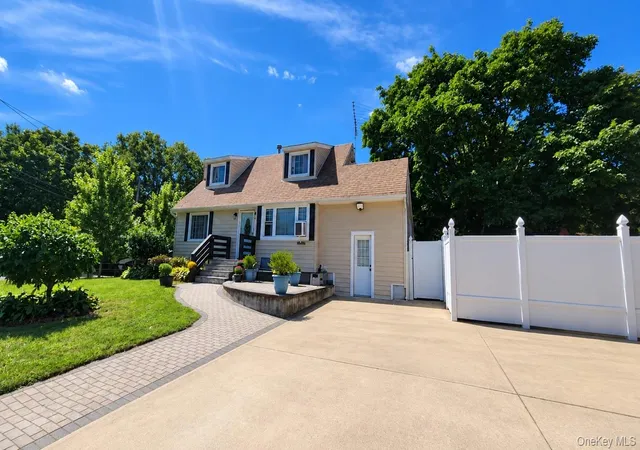 Photo 2 of Single family home for sale at 336 Jayne Blvd, Brookhaven, NY 11776 | MLS# 1048675 | Listing updated on 2026-10-03