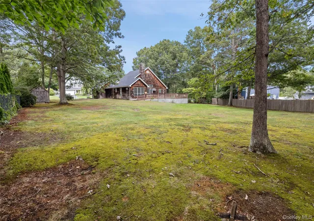 Photo 27 of Single family home for sale at 4 Thunderbird Ct, Brookhaven, NY 11786 | MLS# 1048678 | Listing updated on 2026-10-04