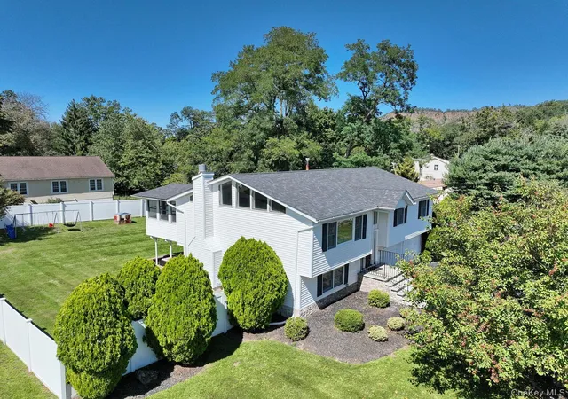 Photo 1 of Sale Pending at 263 Old Haverstraw Rd, Clarkstown, NY 10920 | MLS# 1048717 | Listing updated on 2026-10-01
