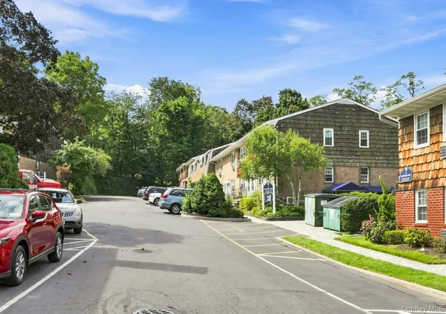 Photo 3 of House for sale at 4 Anchorage Ln #5B, Oyster Bay, NY 11771 | MLS# 1048718 | Listing updated on 2026-09-19