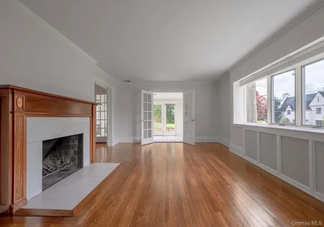 Photo 4 of Single family home for sale at 62 Summit Ave, Eastchester, NY 10708 | MLS# 1048742 | Listing updated on 2026-09-14