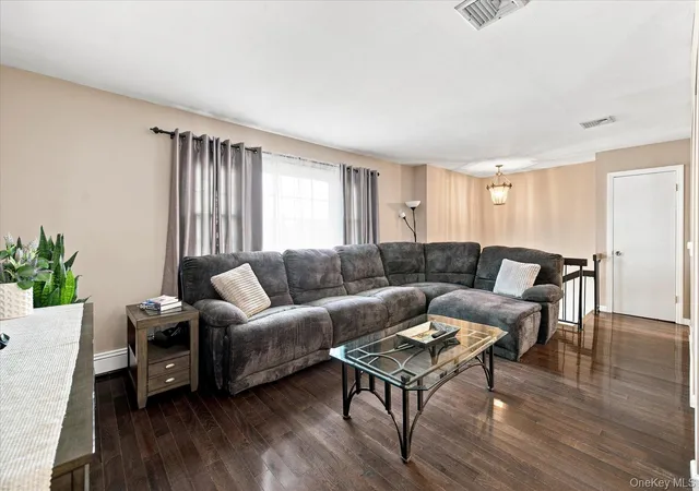 Photo 3 of Single family home for sale at 1985 Park St, Hempstead, NY 11509 | MLS# 1048755 | Listing updated on 2026-10-07