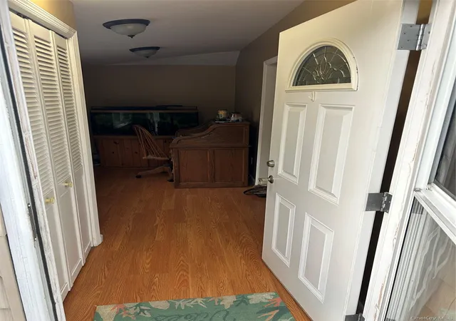 Photo 2 of House for sale at 155d Edgewater Park #D, New York, NY 10465 | MLS# 1048766 | Listing updated on 2026-09-30