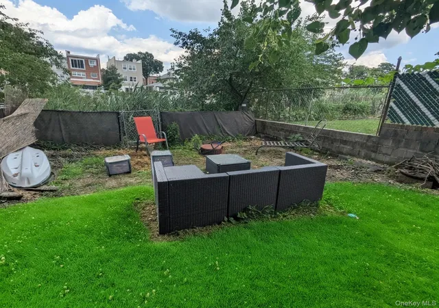 Photo 2 of Single family home for sale at 3287 Radio Dr, New York, NY 10465 | MLS# 1048792 | Listing updated on 2026-09-14
