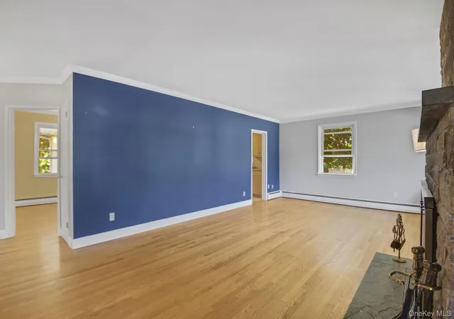 Photo 4 of Single family home for sale at 6 Arbutus St, Putnam Valley, NY 10579 | MLS# 1048801 | Listing updated on 2026-09-13