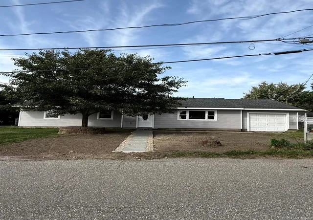 Photo 1 of Single family home for sale at 21 Astoria Rd, Brookhaven, NY 11951 | MLS# 1048803 | Listing updated on 2026-09-24